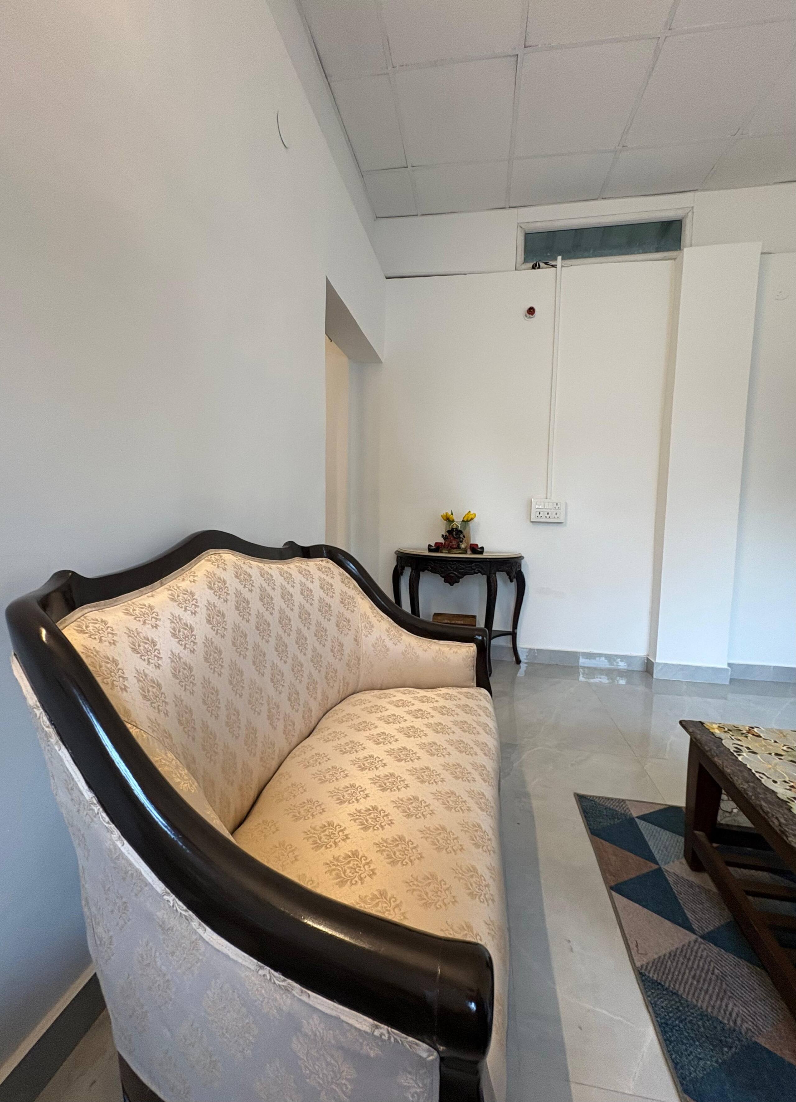 Luxury in Simplicity 1 BHK Ft Open Landscapes - Tap to explore photos
