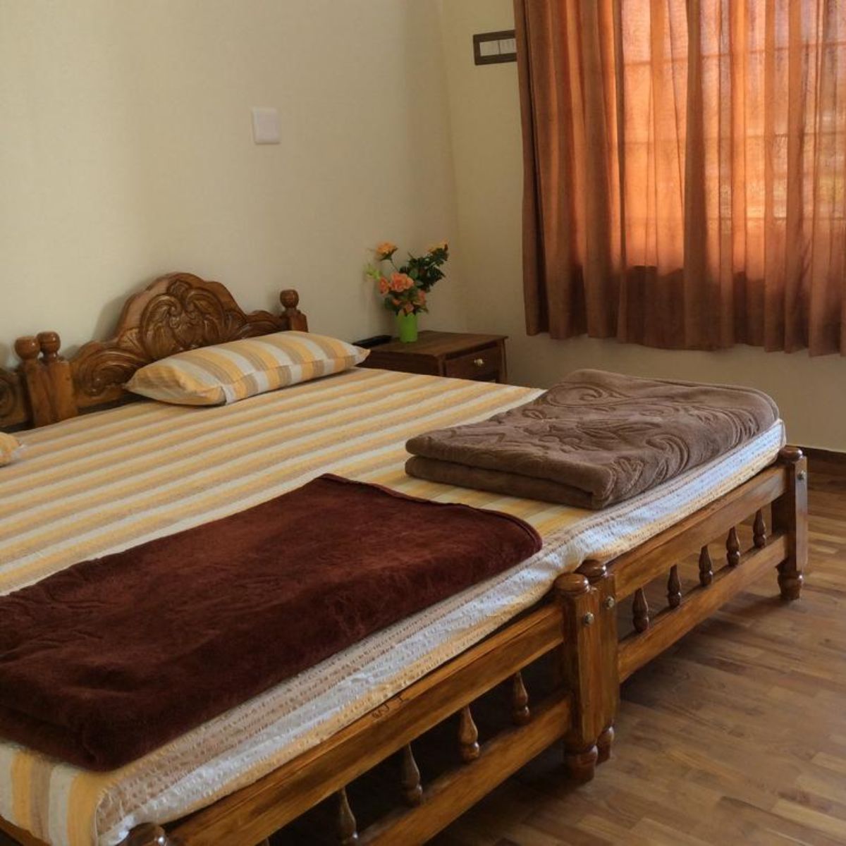 Bear Country Homestay - Tap to explore photos