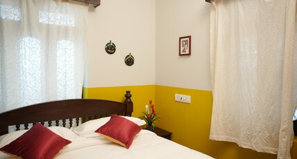 kaaviyam Homestay   Comfort   Space C1 Room Type - Bedroom