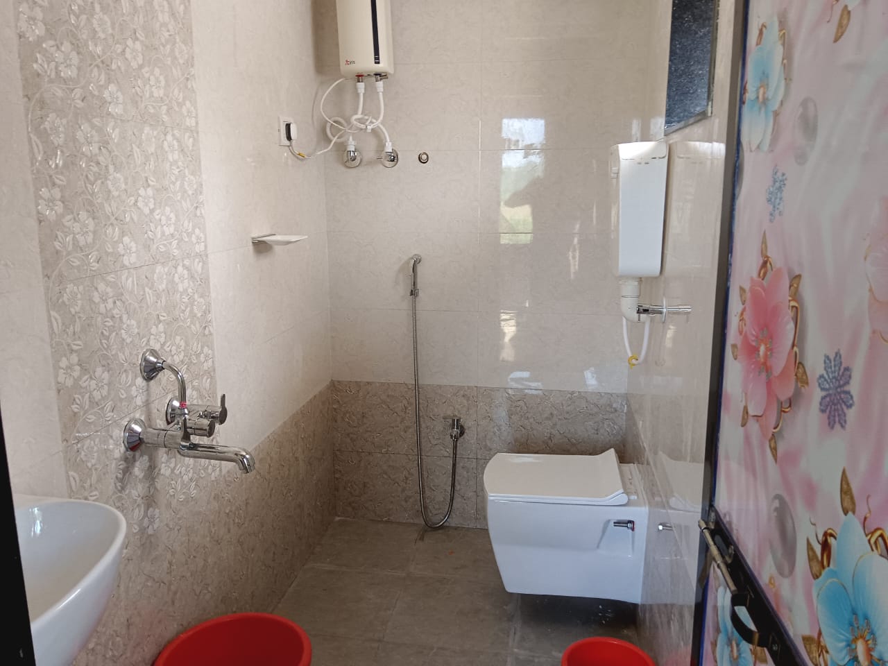 Anandi Homestay - Tap to explore photos