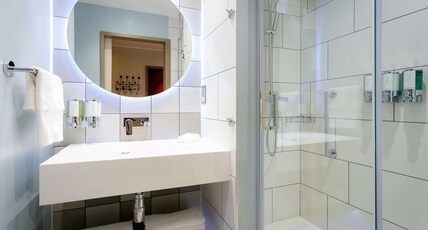 Hampton by Hilton Blackburn Room Type - TWIN ROOM