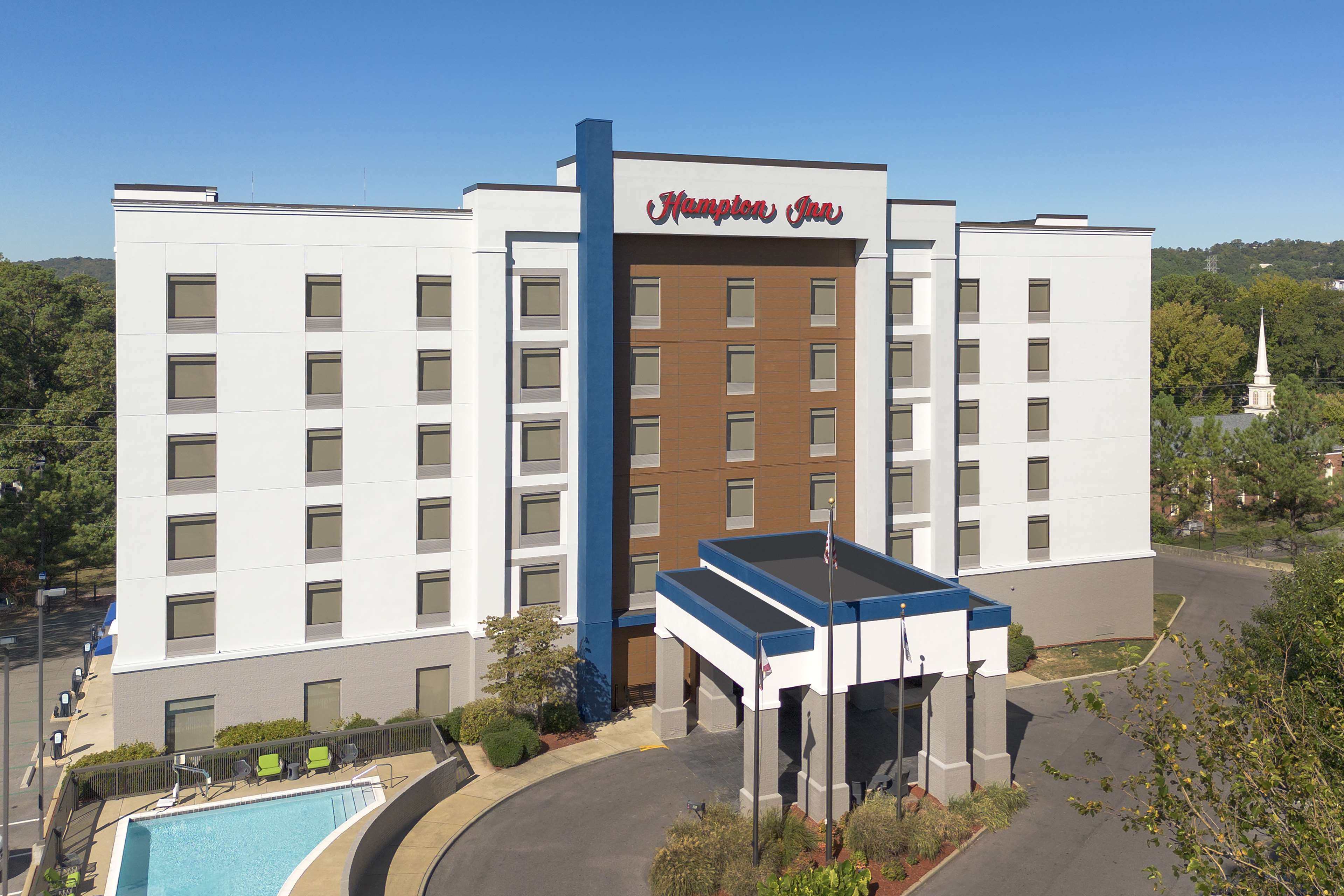 Hampton Inn Birmingham Interstate 65/Lakeshore Drive - Tap to explore photos