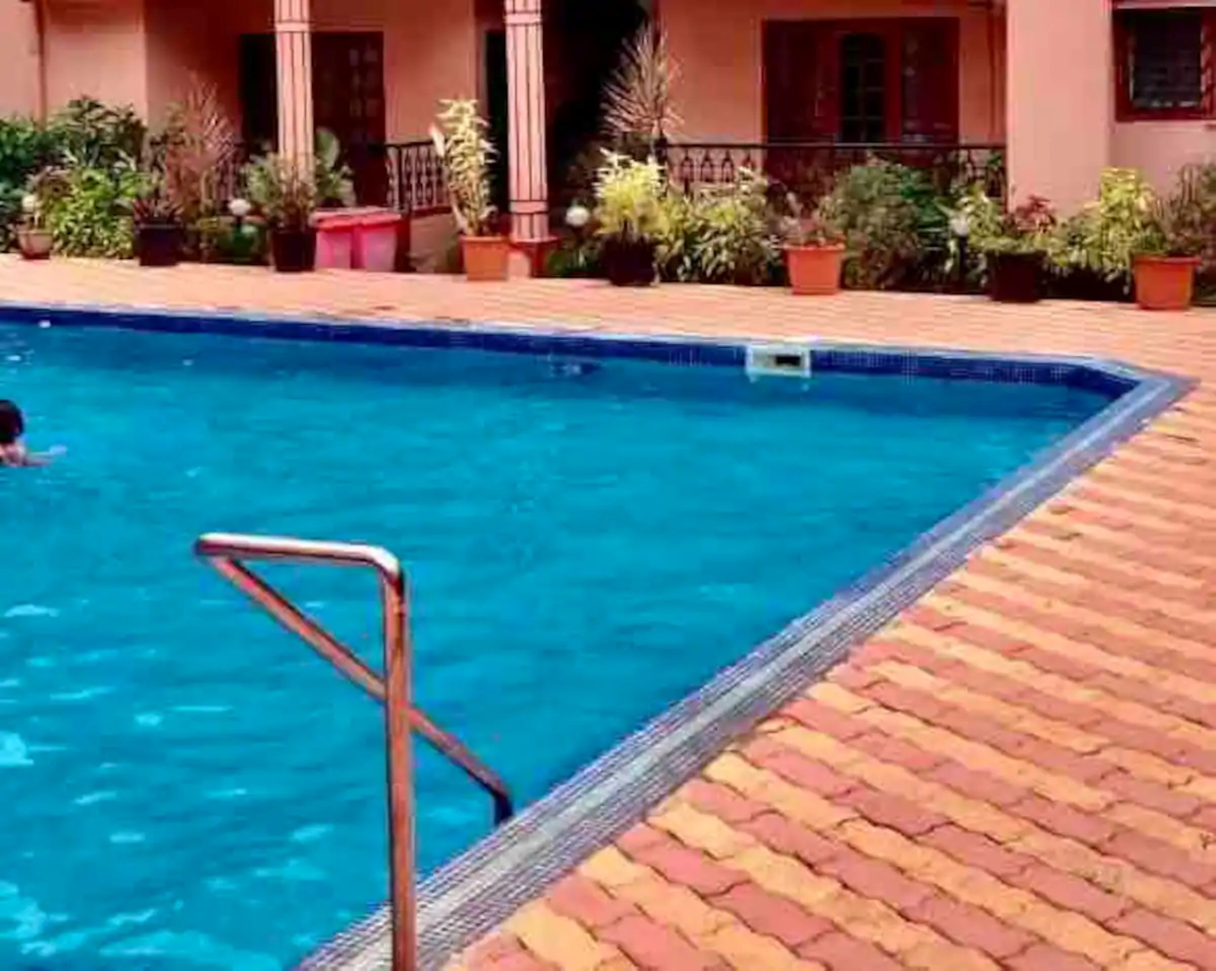 Palmiera By Uncle Jollys Luxury suite in baga - Tap to explore photos
