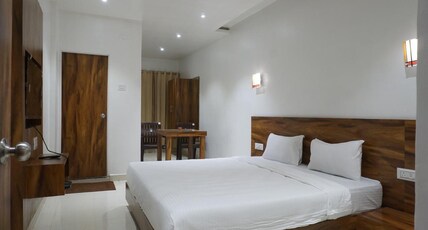 Omkar Pride Room Type - Classic Non Ac Rooms