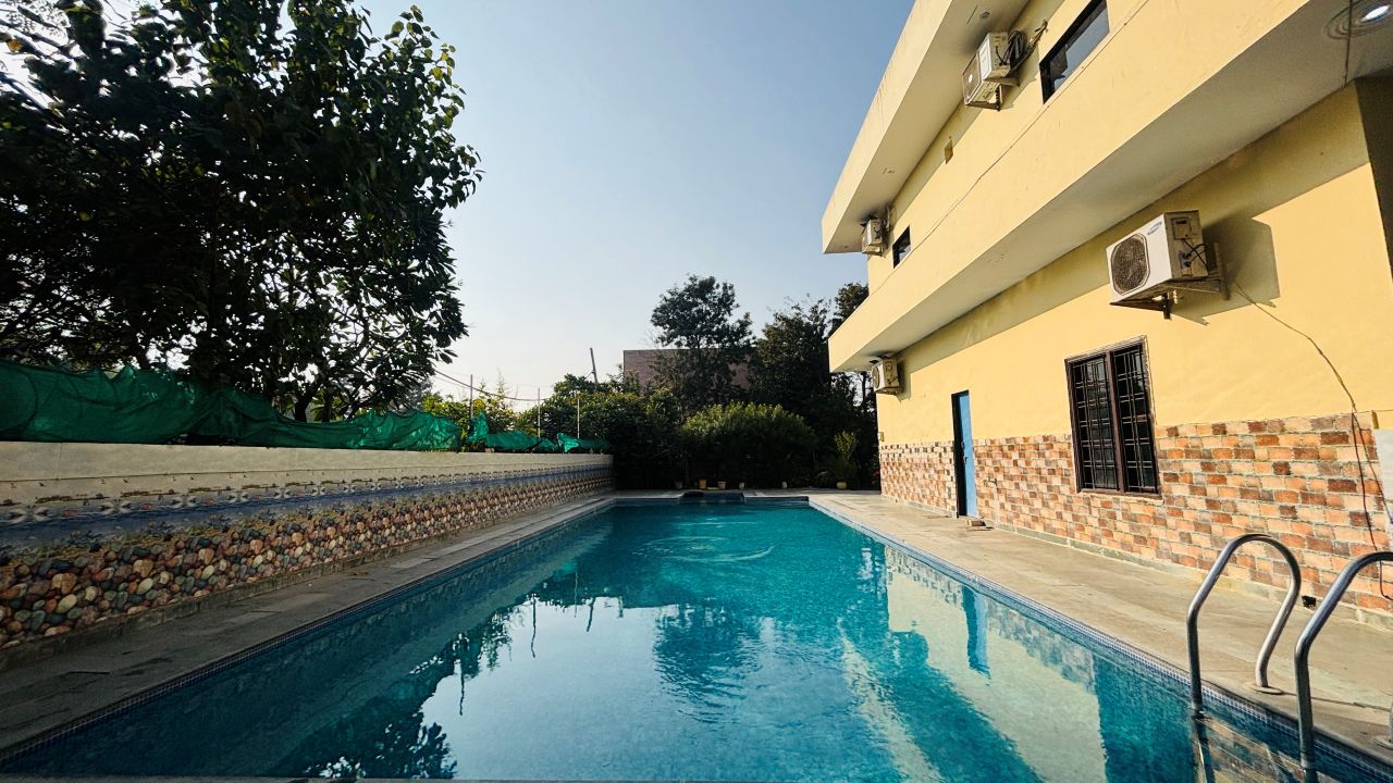 Chandna Farm - 4BHK Farm House with Pool - Tap to explore photos