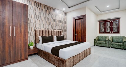 Super OYO Hotel O Civil lines Bareilly Formerly Neelam Inn Room Type - Super Deluxe Room Super OYO Hotel O Civil lines Bareilly Formerly Neelam Inn Room Type - Super Deluxe Room
