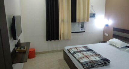 Hotel Bharat Bhoomi Kotdwar Room Type - Deluxe