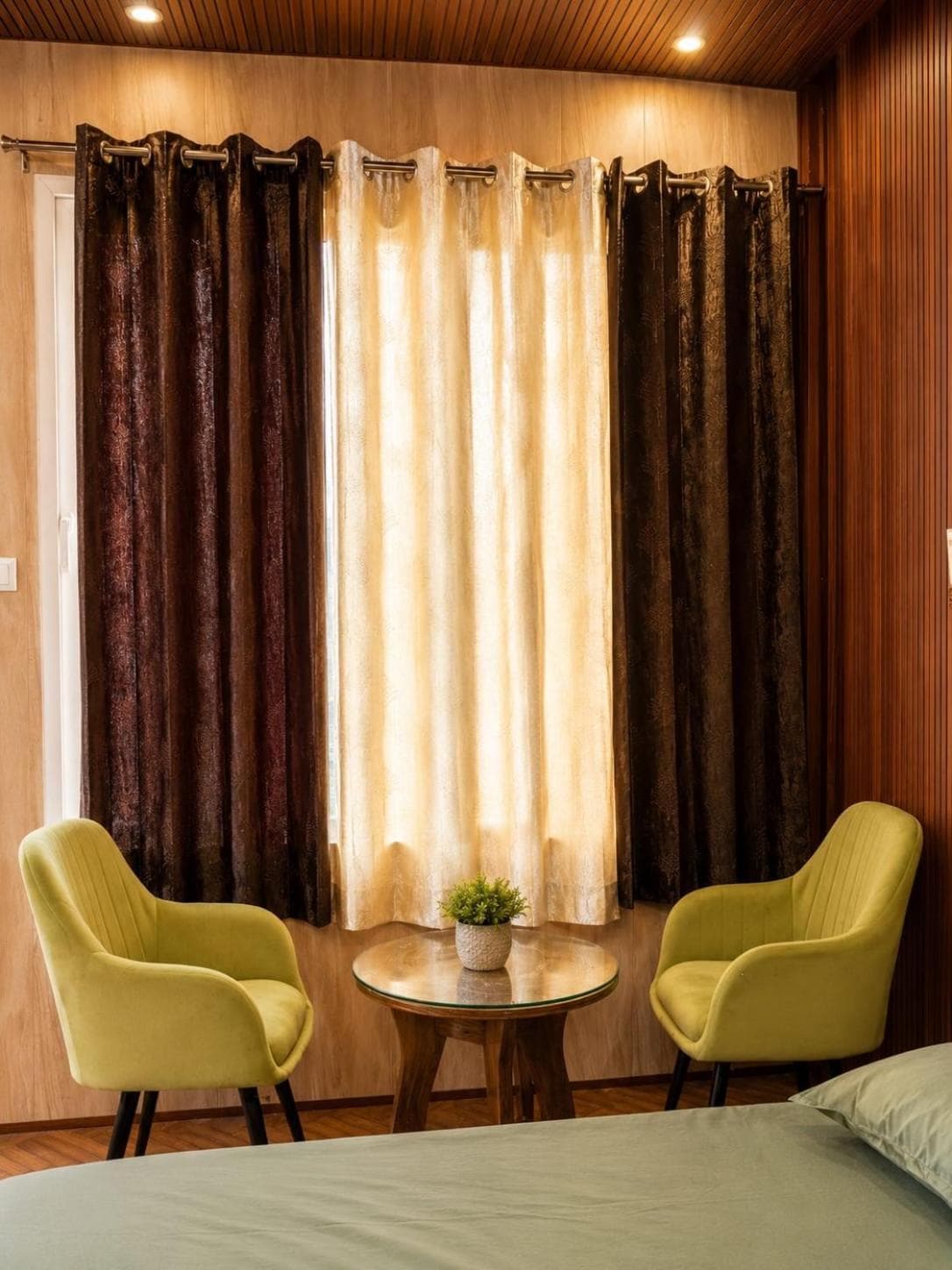 Himtara Homestay - Tap to explore photos