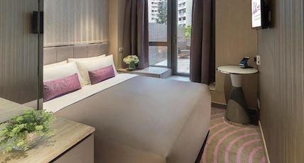 Silka Tsuen Wan Room Type - Deluxe Double with Balcony Silka Tsuen Wan Room Type - Deluxe Double with Balcony