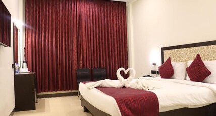 DSR MADHANAM INN Room Type - Deluxe Room