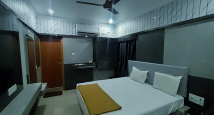 Hotel Govind Heights Room Type - Premium NON AC Double