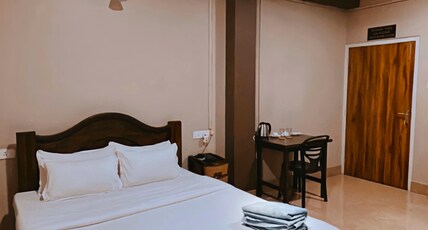 Stone Crest Homestay| Rooms & Caretaker Room Type - Deluxe Bedroom