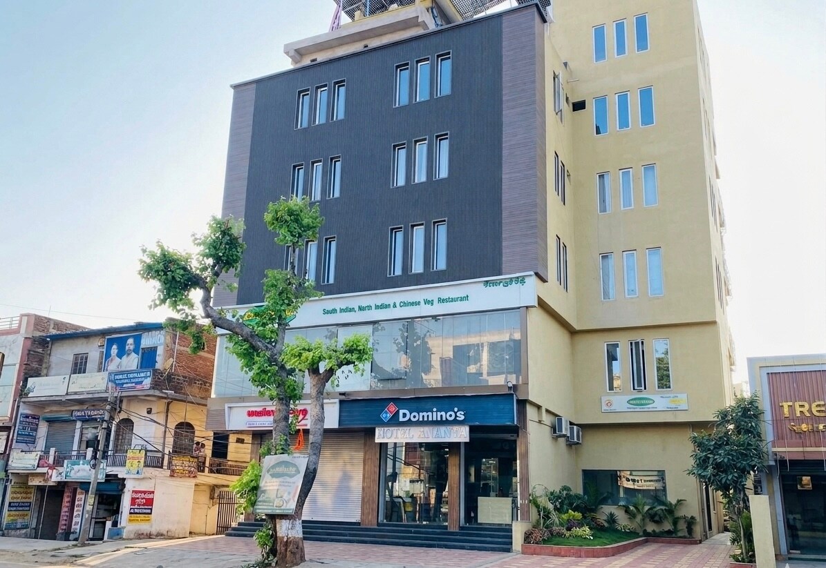 Hotel Ananta - Tap to explore photos