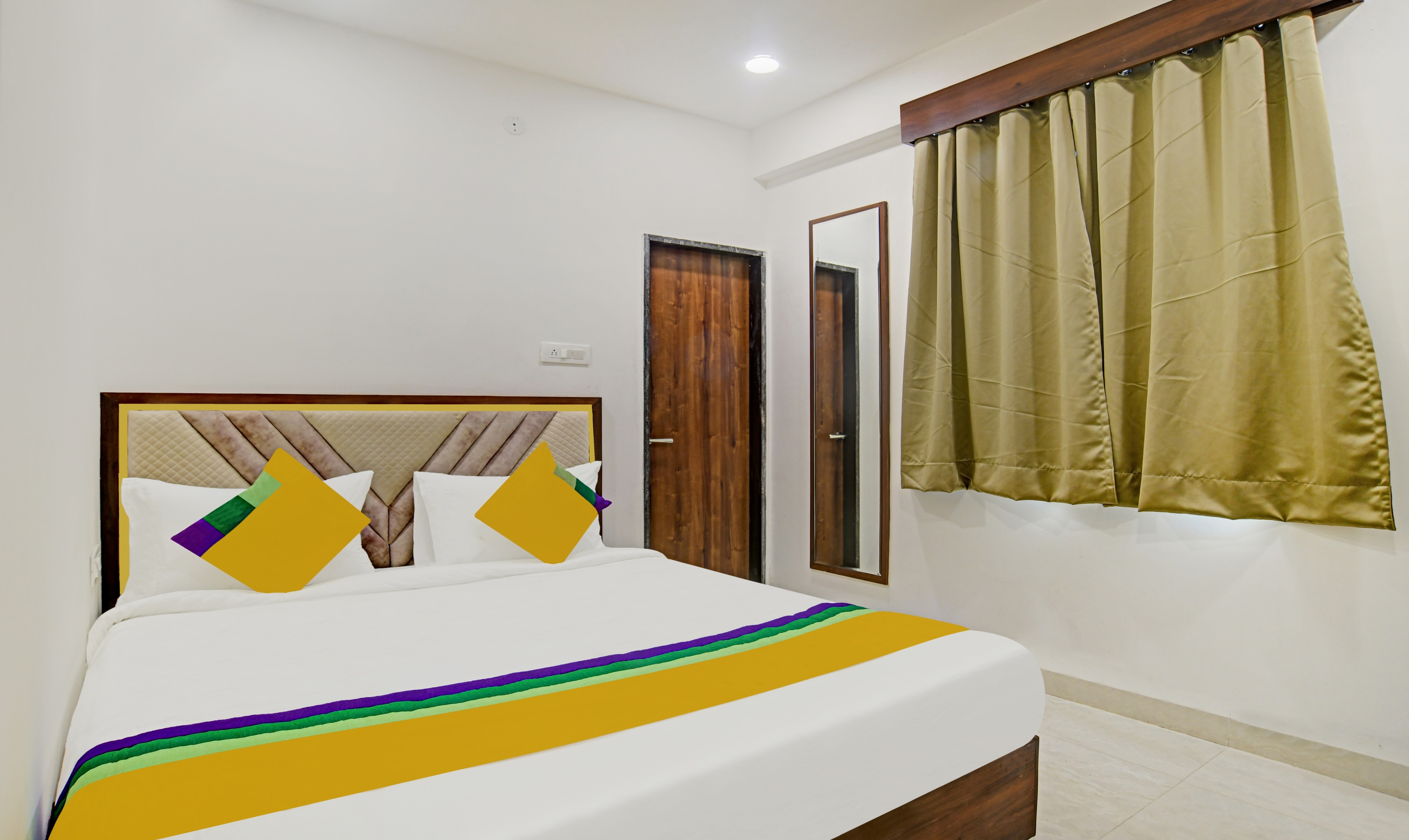 Itsy Hotels Phoenix - Tap to explore photos