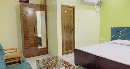 Hotel Krishna Ravi Inn Banquet Hall Room Type - Deluxe Room