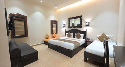 Hotel La Casa @ Har-ki-Pauri Road Room Type - Family Room
