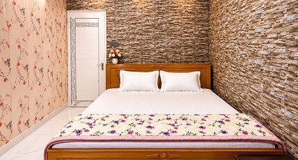 Skot white home stay Room Type - Bedroom 2