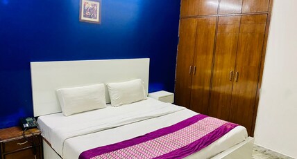 Hotel White Elephant Room Type - Deluxe Room