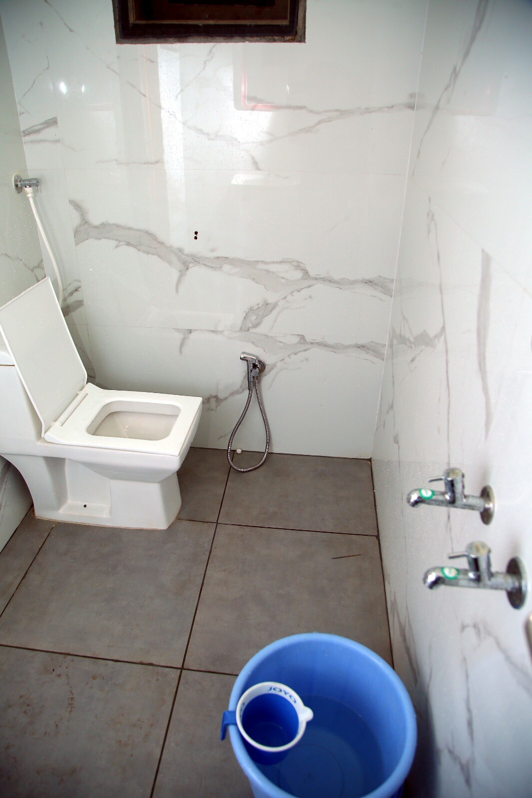 SRAVANTHI RESIDENCY - Tap to explore photos