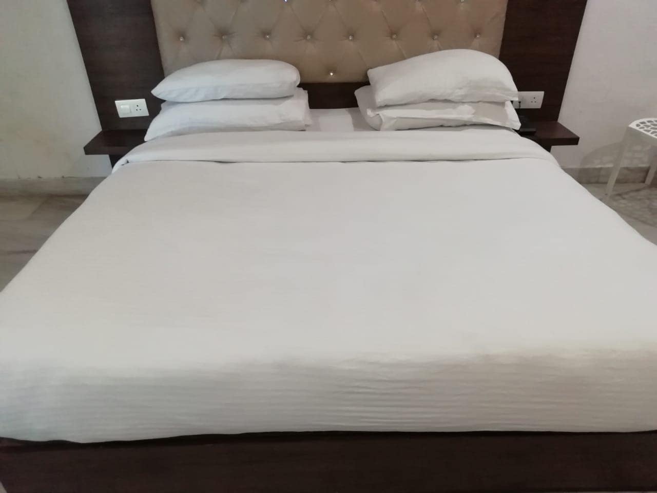 Shree Kanha Shyam Hotel & Banquet - Tap to explore photos