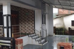 Aaravs Homestay Near Amboli