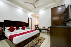 Hotel Legend International  2 min from New Delhi Railway Station