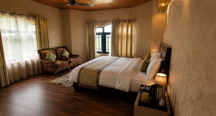 The Aurum Luxury Collection by Stay Pattern Room Type - Luxury Bedroom Cottage