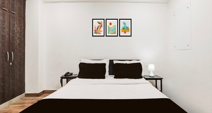 OYO Townhouse Awas Vikas Kalyanpur Room Type - Club