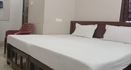 Devus Residency Room Type - AC-Double Room