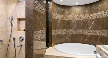 Radisson Blu Hotel, Istanbul Sisli Room Type - Panoramic Suite-City View amp; Lounge Access