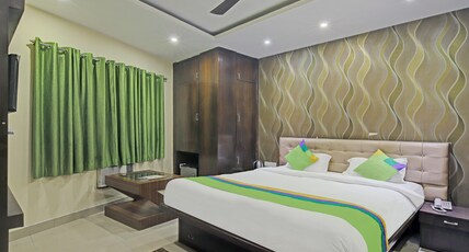 Treebo Archie Regency Room Type - Deluxe room