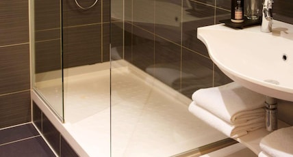 Hotel Sofitel New York Room Type - Skyscraper One Bedroom Suite - 1 King Bed, Living Room with Sofa Bed, Top Floors Hotel Sofitel New York Room Type - Skyscraper One Bedroom Suite - 1 King Bed, Living Room with Sofa Bed, Top Floors