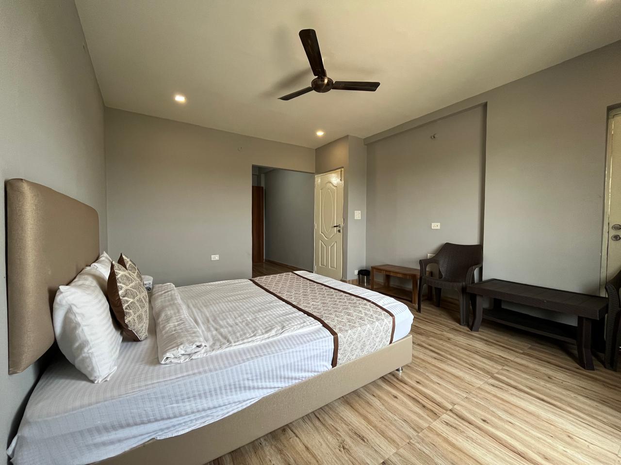 Lotus 601 Luxury 5BHK Entire Penthouse - Tap to explore photos