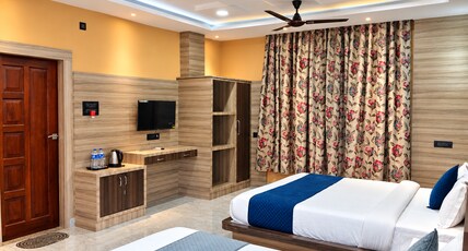 South Point Guest House Room Type - Luxury Room with Garden View South Point Guest House Room Type - Luxury Room with Garden View