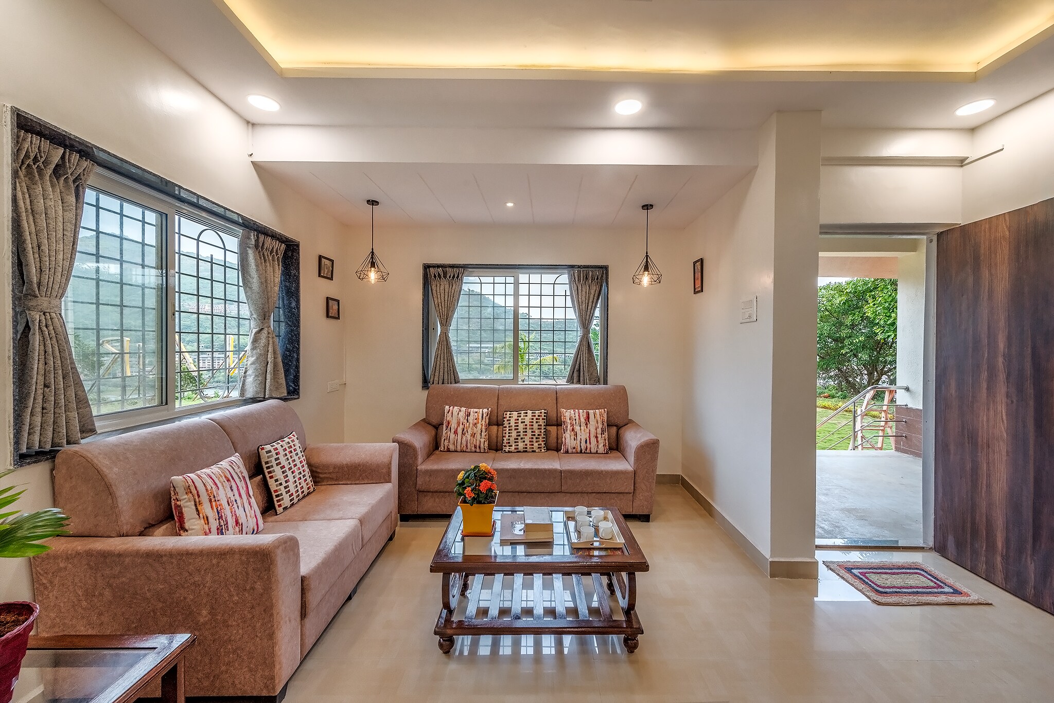 Triveni Stays On Air Luxuries 4BHK Villa in Lavasa - Tap to explore photos