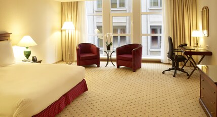 Hilton Antwerp Old Town Room Type - Deluxe Room, 1 King Bed