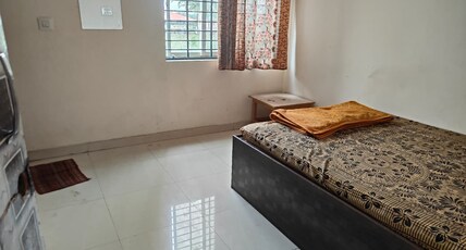 shri Thirumala residency Room Type - Standard room with city view