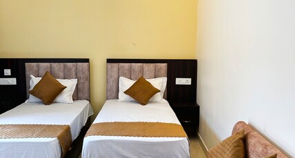 Shree Shubhgiri Mahal Room Type - Deluxe Room with Twin Bed