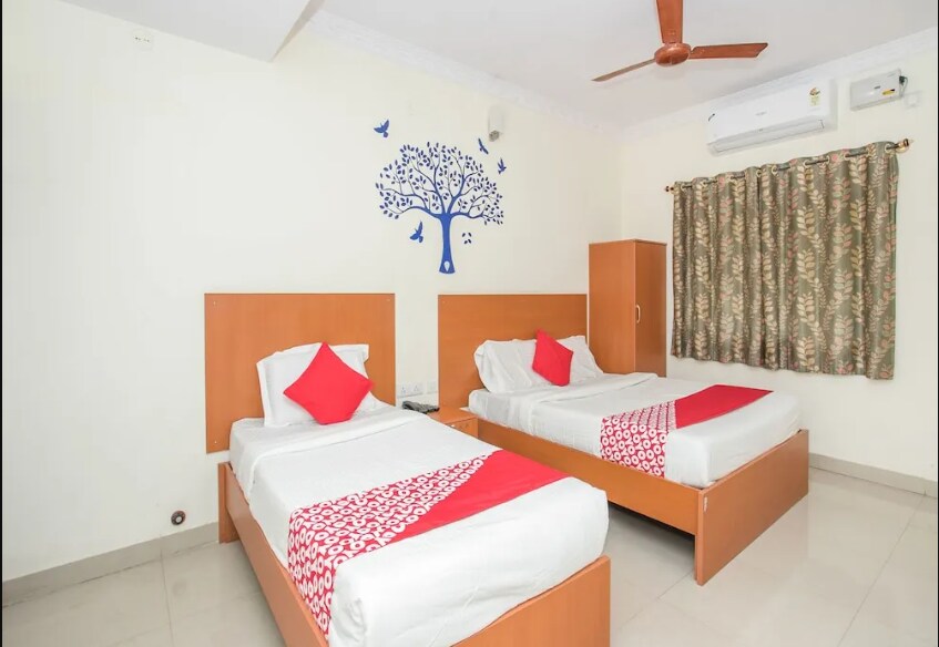 Hotel Subhasai - Tap to explore photos