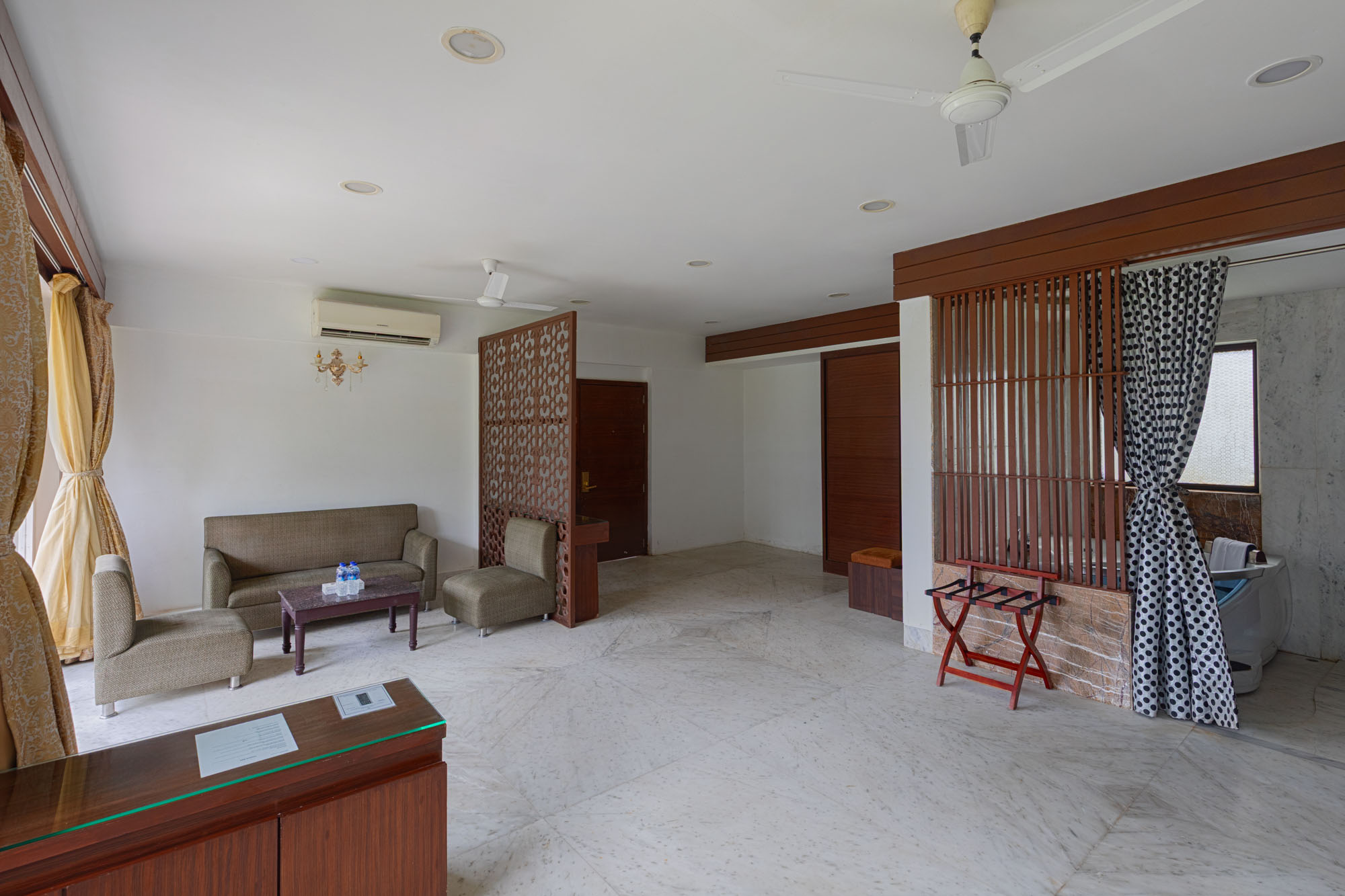 Juvana Resort & Spa - Tap to explore photos