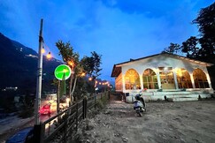 green hills resort guptakashi