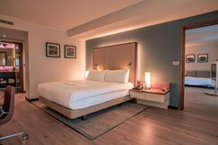 Hilton London Heathrow Airport Terminal 5
