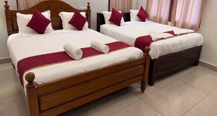 Kaarthik Residency Room Type - Family Room With Balcony
