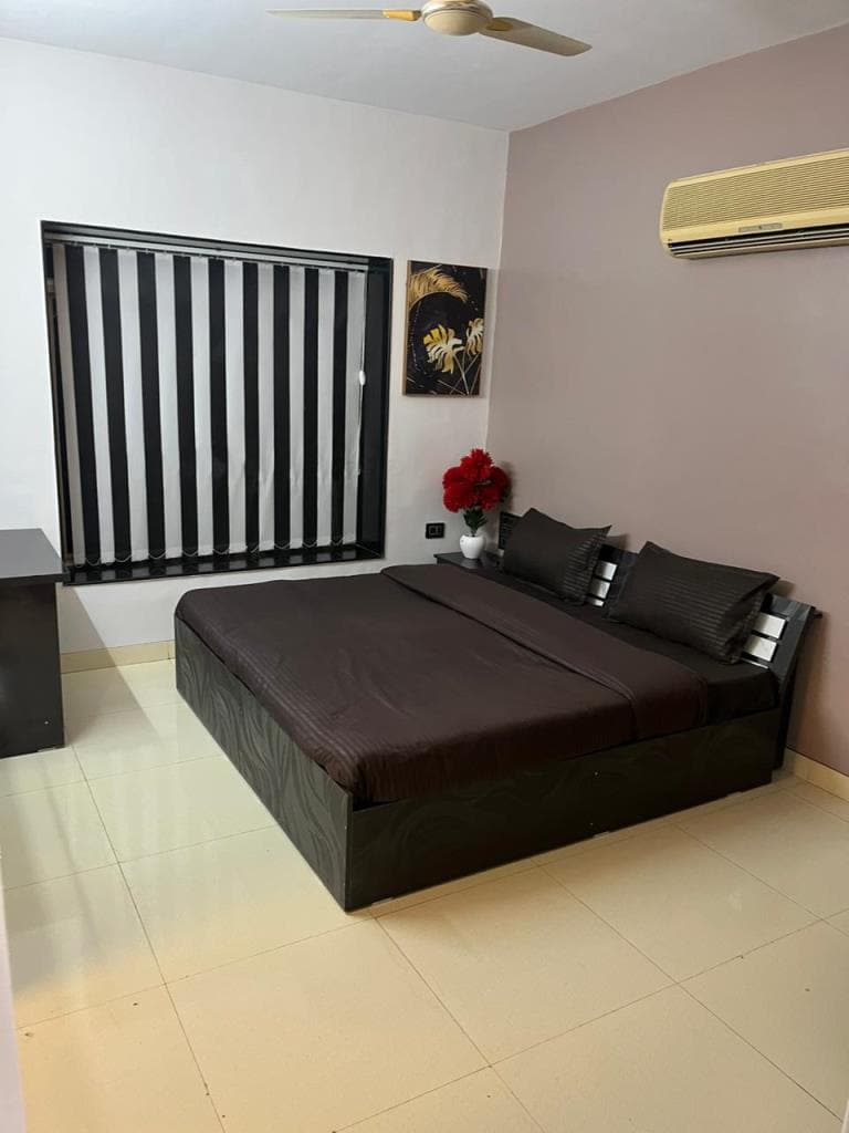 Luxurious 3BHK terrace Apartments on Higher floor by Royal Palm - Tap to explore photos