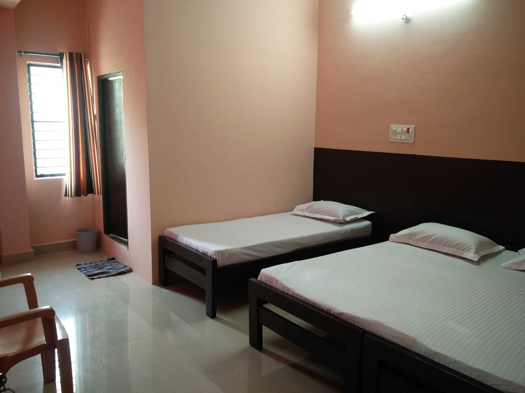 Hotel Bhagyashree Comfort - Tap to explore photos