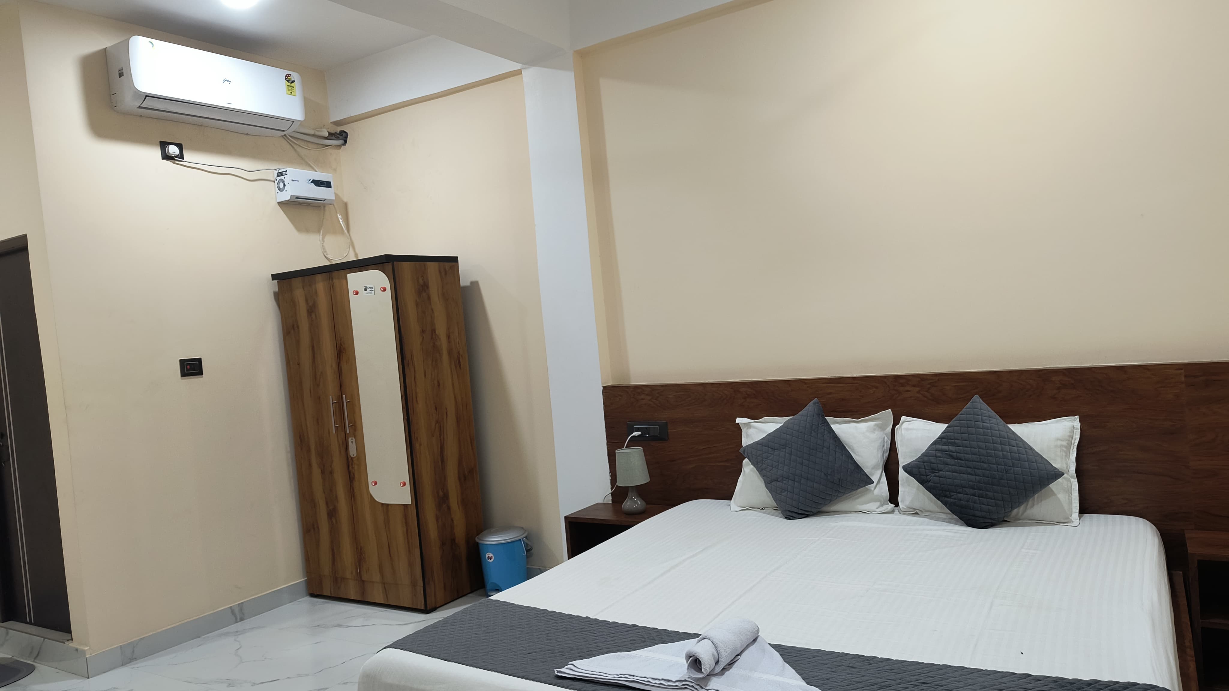 HOTEL MAYUR - Tap to explore photos