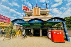 HOTEL AMIT LODGE 