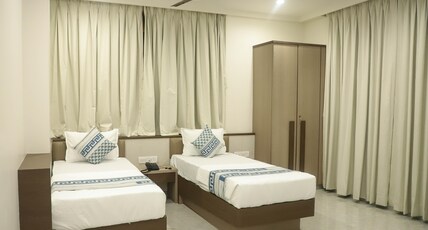 Madhu's Palace Room Type - Deluxe Double Room