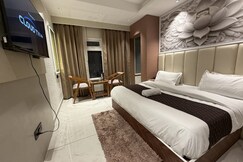 The Moonsoon Inn