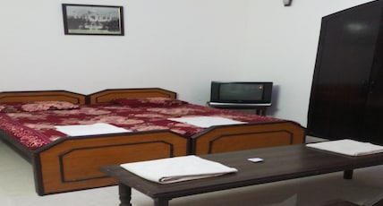 Hotel Sai Palace Room Type - FAMILY 4 BEDDED AC ROOM(Private Bathroom)With T.V. Hotel Sai Palace Room Type - FAMILY 4 BEDDED AC ROOM(Private Bathroom)With T.V.